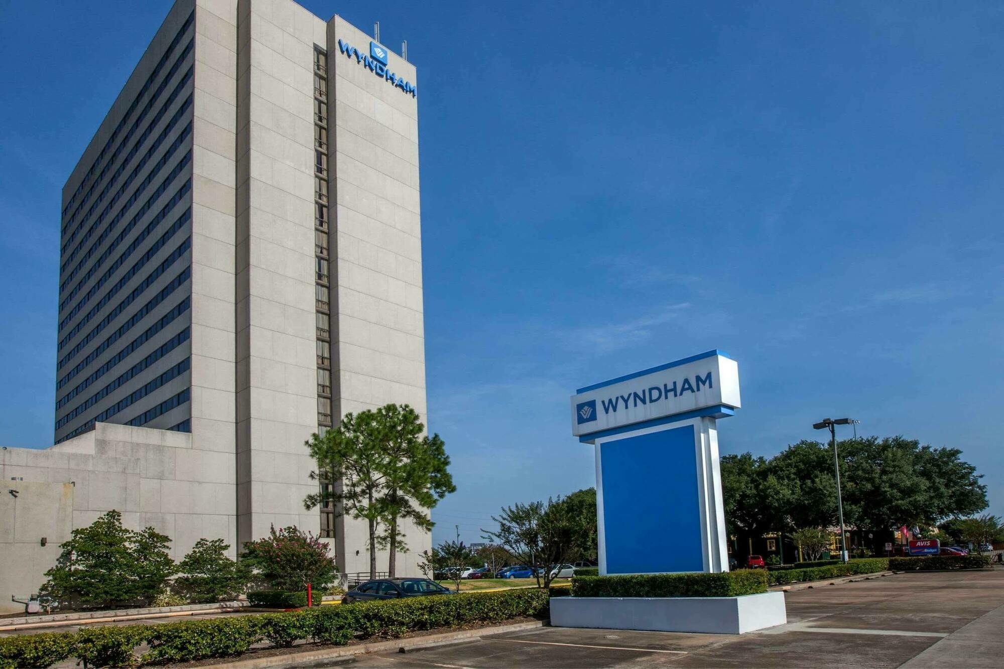 Wyndham Houston West Energy Corridor Hotel Exterior photo